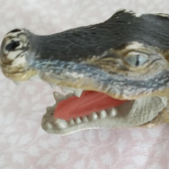 1995 Deinosuchus  (Dinosaur Alligator) Figure Carnegie Collection by Safari Ltd - Picture 14 of 15